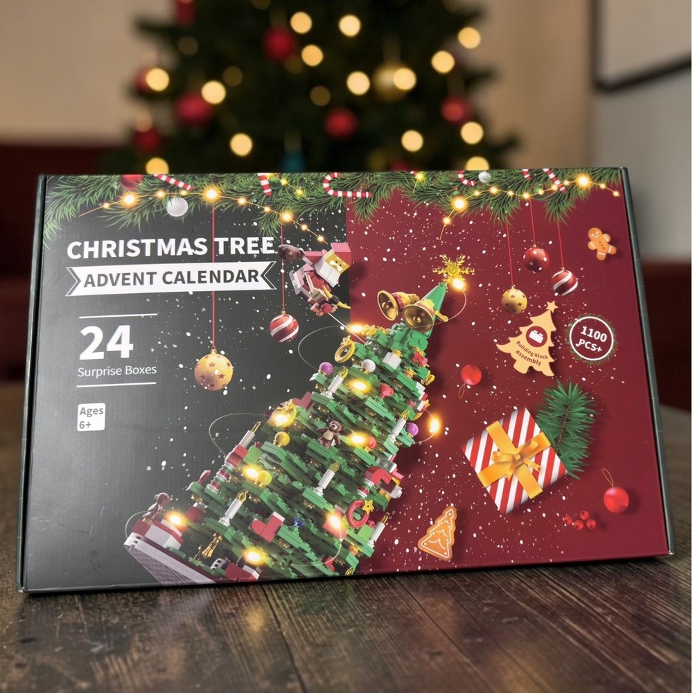 Tashiji Christmas Tree Advent Calendar 18017 Building Blocks 1100pc LED Lights
